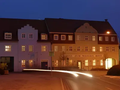 Hotel Zum Weissen Ross Các khách sạn ở Delitzsch