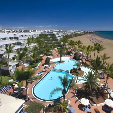 Plus Fariones Suite Hotel