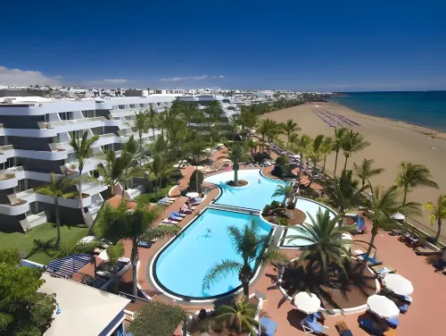 Plus Fariones Suite Hotel