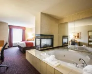 Comfort Suites Hanes Mall