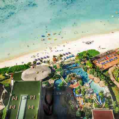 デュシ タニ グアム リゾート Hotel Exterior