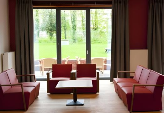 4. 디아망 스위트 ..