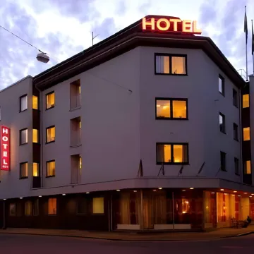 Spar Hotel Gårda Отели рядом с достопримечательностью «Стадион «Уллеви»»