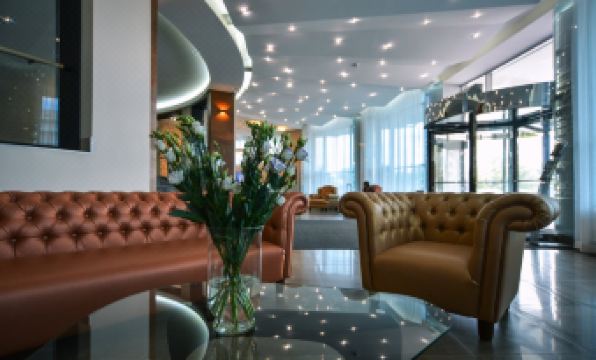 Mayak Hotel Korpus Om