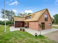 "Martje" - 900m from the Sea