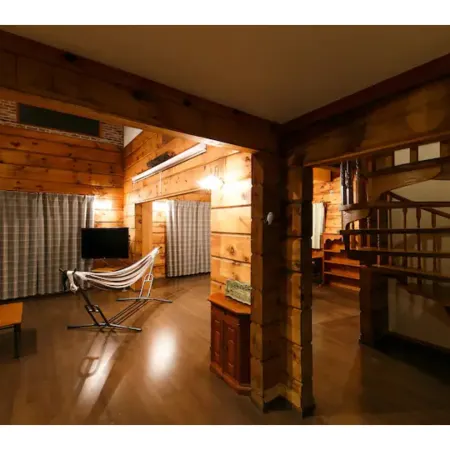 Log House Murmuring