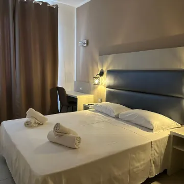 โรงแรมซิตี้ 20 โรงแรมใกล้ปิโอลา