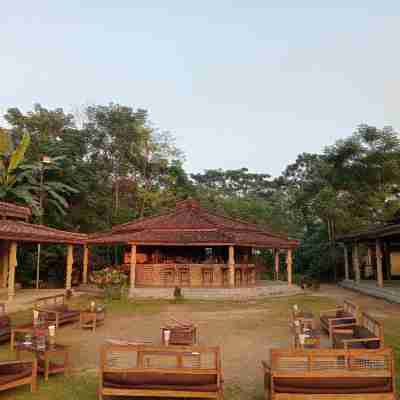 Tharu Community Lodge Hotel Exterior