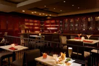 Executive Hotel Vancouver Airport - Quầy Bar