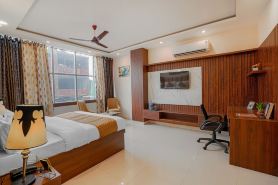 Hotel Devine