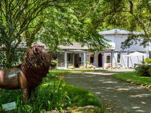 TePopo Gardens & Accommodation