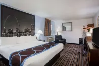 Super 8 by Wyndham Washington Hotels in Washington