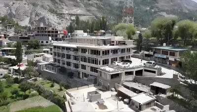 Hilltop Hotel Hunza