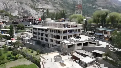 Hilltop Hotel Hunza Hôtels à : Karimabad