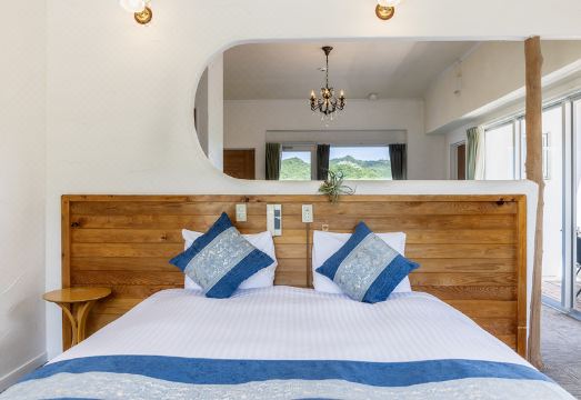 호시 노 테라스 모토부 야마자토의 루프탑 테라스 야경