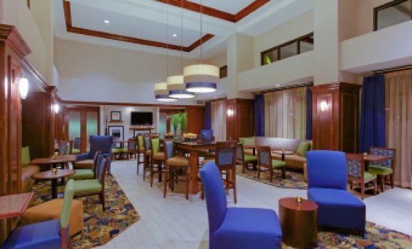 Hampton Inn & Suites Fredericksburg South