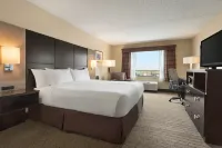 DoubleTree by Hilton Hotel Wichita Airport Hotel in zona The Keeper of the Plains