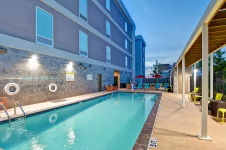 Home2 Suites by Hilton Baytown Отели в г. Бейтаун