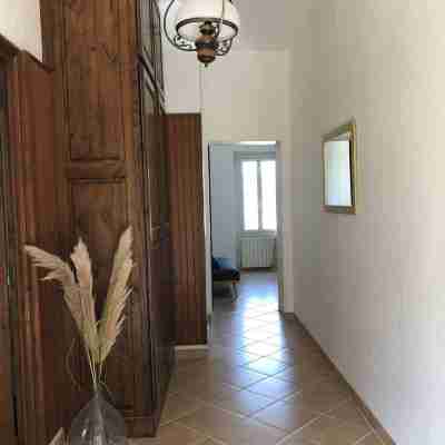 Semi-detached cottage Others