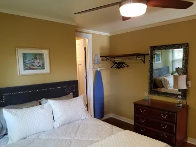 The Pinnacle - One bedroom waterfront