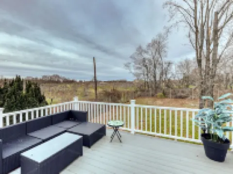 Comfortable Orchard Oasis in wine country on Long Islands beautiful North Fork! Hotéis em Riverhead