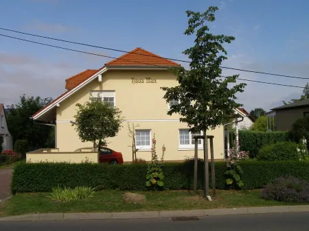 Max Kuehlungsborn House