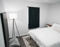 Quiet 2BD rental with mountain views close to JCMC - 3 ดาว