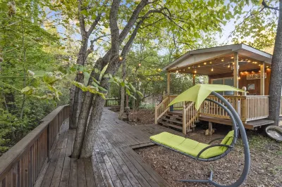 Luxury retreat house in Charlotte. Hotels in Arrowood