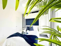 Luxurious Blue Studio! The Keys, Everglades, Biscayne N. Park, Redlands & Miami