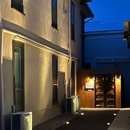 Marfa House Fronteriza--Central and Accessible