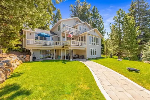 West Shore Lakefront Luxury Estate!  Kayaks, Dock/Buoys, Exceptional Views!!! Hotels in Lake Almanor West