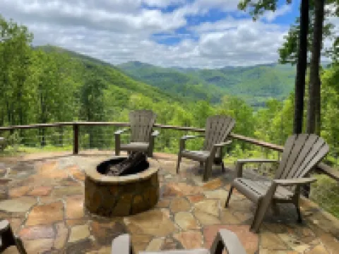 STUNNING VIEWS!!! LUXURY MT VISTA LODGE CLOSE TO DOWNTOWN & HIGHLANDS