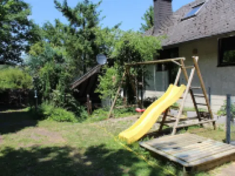 Cozy, comfortably furnished apartment for up to 7 people with balcony Hotels in Immerath