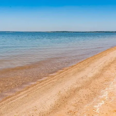 Secluded, private get away.  Short walk to the beach down a private trail.