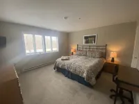 Spacious 1 Br; Views of Loon Mountain!