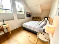 New Cozy 1 Bedroom Adu Unit with Your Own Private Entrance and Kitchenette