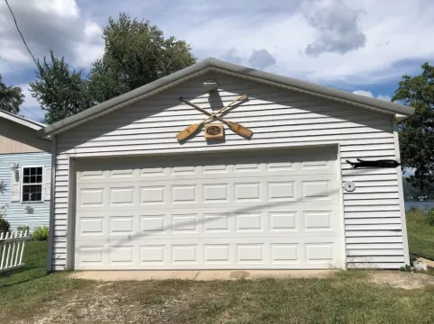 Relax and unwind at the Cozy Cabin on Heaton Lake.