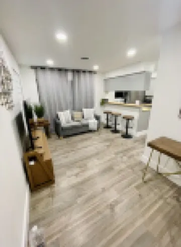 Guest Studio - Blocks from SHSU!