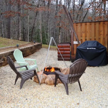 Romantic Couple's Mountain Getaway!