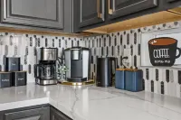 Modern Marina Lake Home with Amazing Views Hotels in Sparks