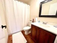 Walk to Mount Snow, Cozy, Clean and Comfortable!