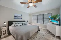 Tranquil Home with Pool sleeps 8