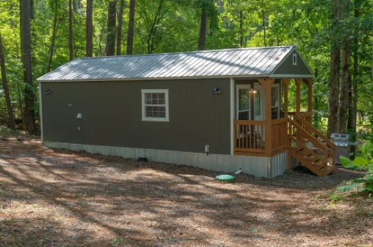 A tranquil Tiny House on Lewis Smith Lake