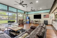 "The Florida Cracker "THE GREEN ROOM" READ our five stars review..