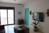 Casa Mixa con Decoración Exclusiva, Estilo Industrial