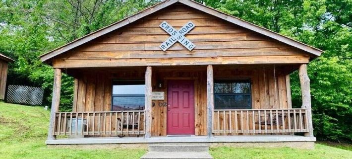 Sylamore Depot Cabin # 302 Hotels in Stone County
