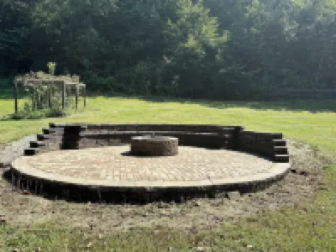 Charming 4-bedroom farmhouse on 11 acres, Pool, AC, Fire  pit and WiFi in Celina