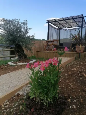 Superbe Roulotte en Pleine Nature. Idéal Pour une Parenthèse Hors du Temps !