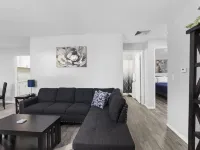 Remodeled 3 bedroom/ 2 story with AC Hotels in Olympia