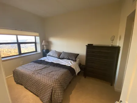 Seventh floor Mountain View condo.